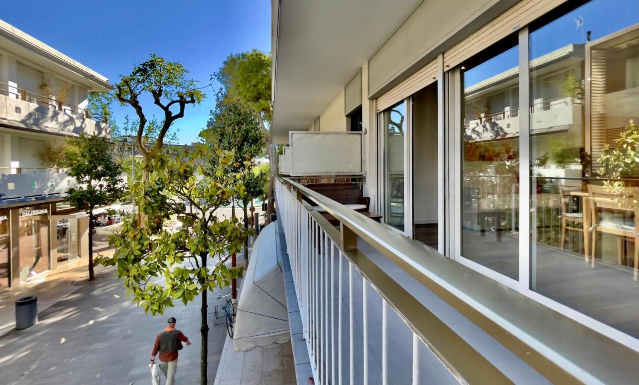 Monaco Apartments Lignano Sabbiadoro Extérieur photo